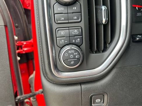 Used 2021 Chevrolet Silverado 2500 LTZ w/ LTZ Plus Package AWD/4WD image 18