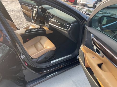 Used 2018 Volvo S90 T5 Momentum w/ Convenience Package AWD/4WD image 18