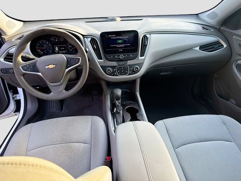 Used 2022 Chevrolet Malibu LT FWD image 25