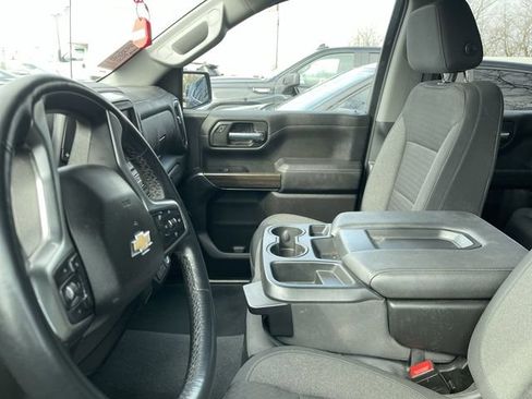 Used 2021 Chevrolet Silverado 1500 LT AWD/4WD image 2