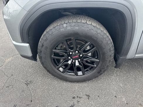 Used 2024 GMC Sierra 1500 Elevation AWD/4WD image 12