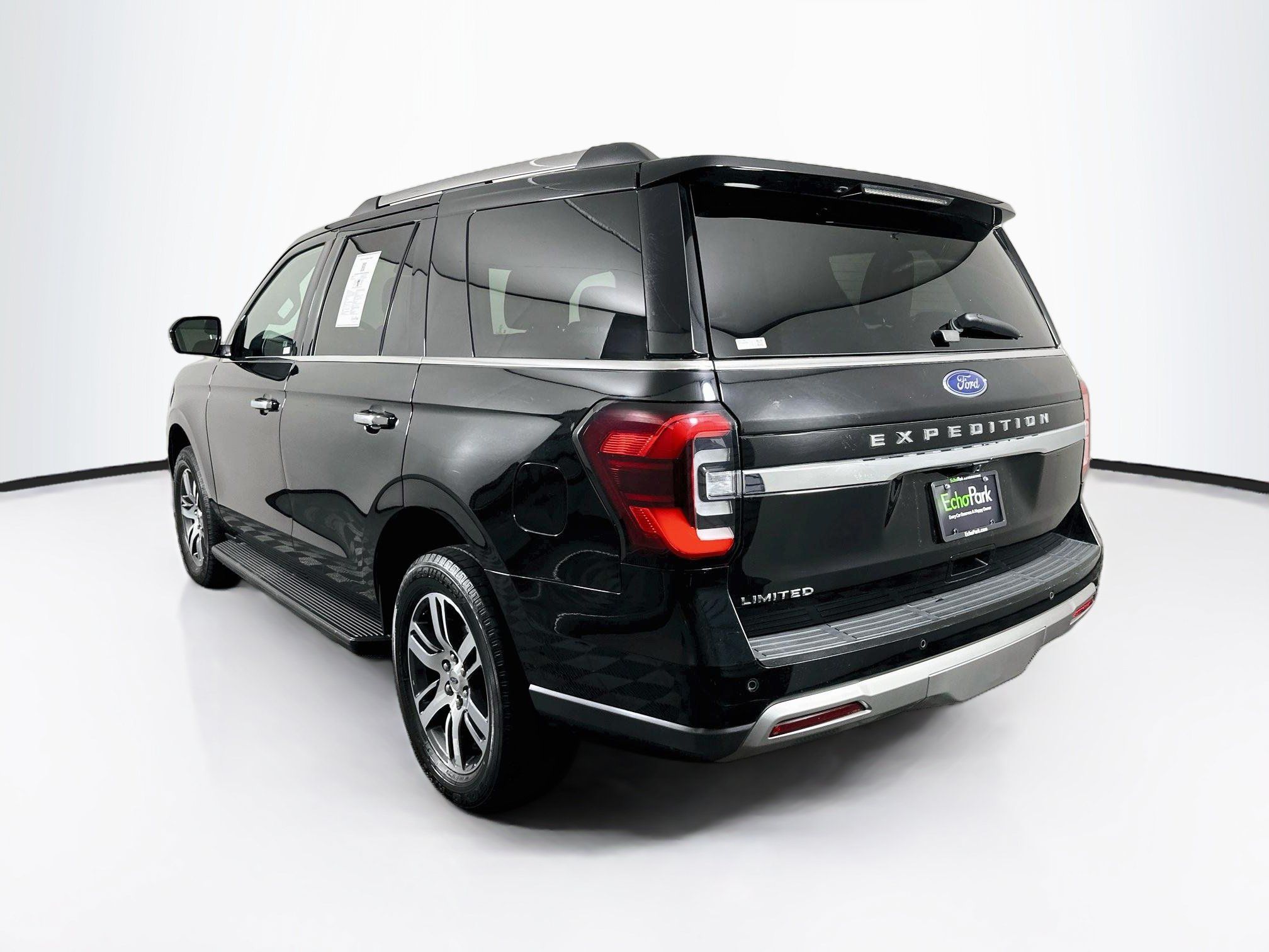 Used 2024 Ford Expedition Limited RWD image 5