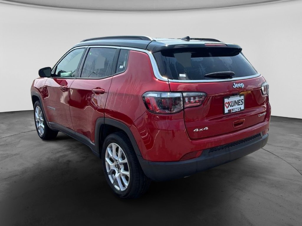 Used 2025 Jeep Compass Limited AWD/4WD image 8