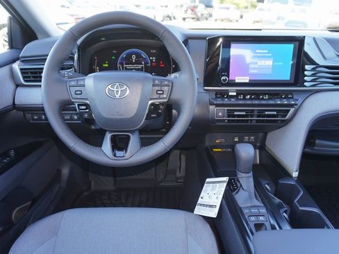 New 2026 Toyota Camry LE image 8