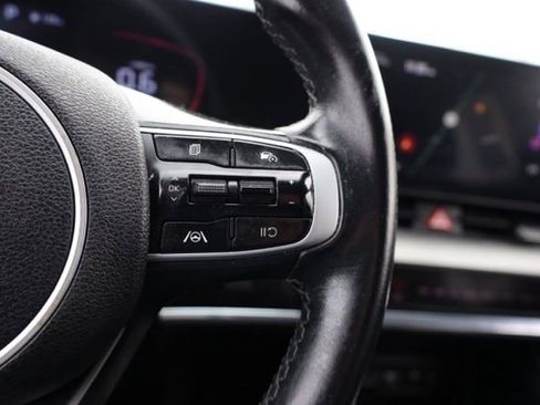 Used 2024 Kia Sportage EX image 27