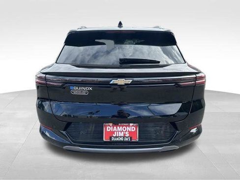 Used 2024 Chevrolet Equinox EV LT image 17