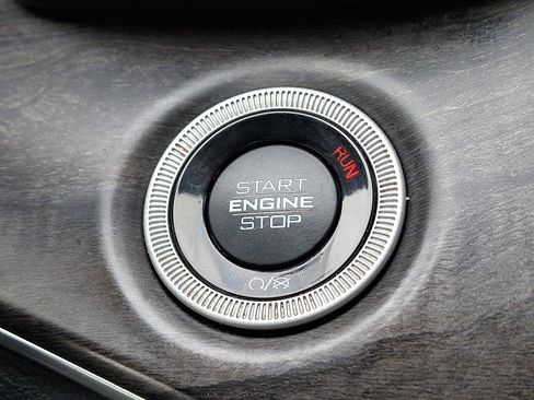 Used 2021 Jeep Grand Cherokee L Limited image 23