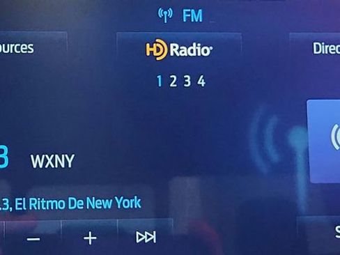 Used 2022 Ford F150 Limited image 12