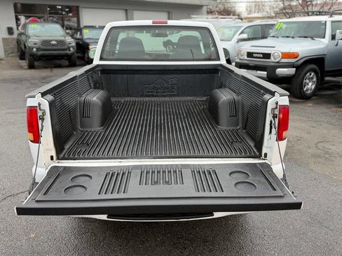 Used 2003 GMC Sonoma SL w/ Convenience Package image 32