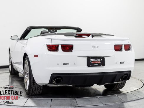 Used 2011 Chevrolet Camaro SS w/ RS Package image 23