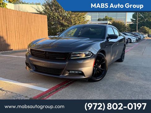 Used 2017 Dodge Charger R/T w/ Blacktop Package RWD image 1
