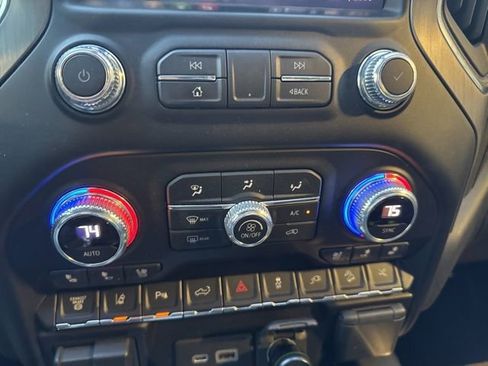 Used 2021 GMC Sierra 2500 Denali w/ Denali Black Diamond Edition image 10