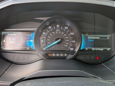 Used 2022 Ford Edge Titanium AWD/4WD image 19
