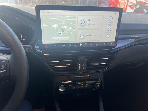 Used 2024 Ford Escape ST-Line w/ Equipment Group 301A image 6