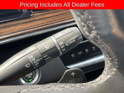 Used 2022 Cadillac Escalade Premium Luxury AWD/4WD image 35