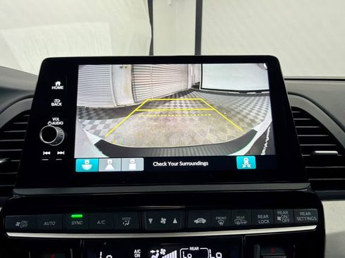 Used 2025 Honda Odyssey Sport-L image 33