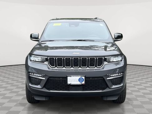 Used 2025 Jeep Grand Cherokee Limited AWD/4WD image 2