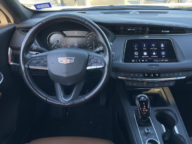 Used 2023 Cadillac XT4 Premium Luxury FWD image 11