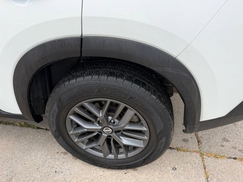 Used 2021 Nissan Rogue S FWD image 6