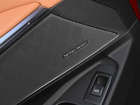 New 2026 BMW 330i Sedan w/ M Sport Package image 22