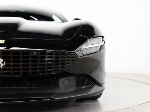 Certified 2022 Ferrari Roma RWD image 21
