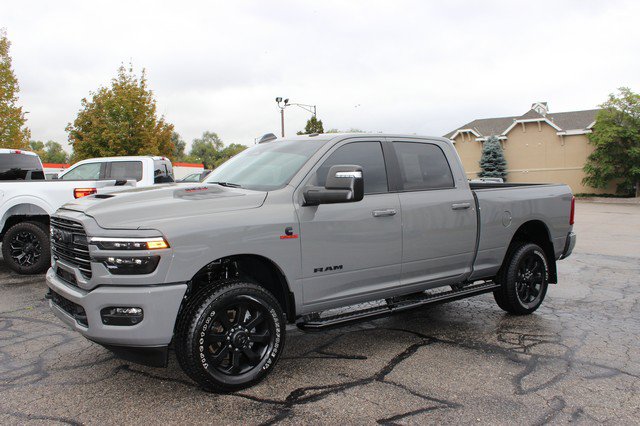 Used 2025 RAM 2500 Laramie w/ Night Edition AWD/4WD image 1