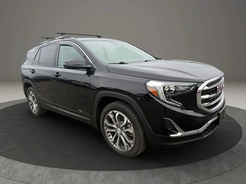 Used 2019 GMC Terrain SLT w/ Preferred Package AWD/4WD image 3