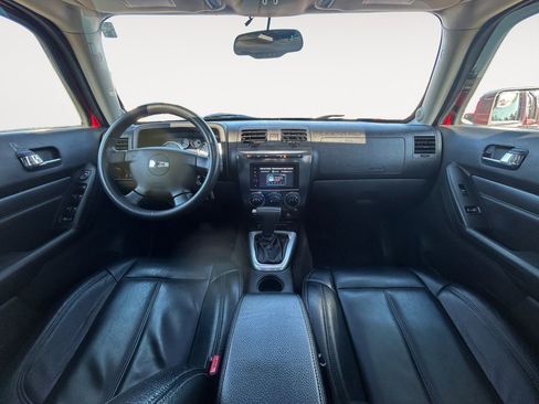 Used 2010 HUMMER H3 AWD/4WD image 14