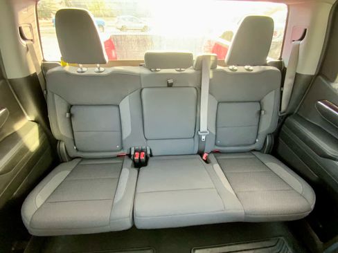 Used 2025 GMC Sierra 1500 Elevation image 30