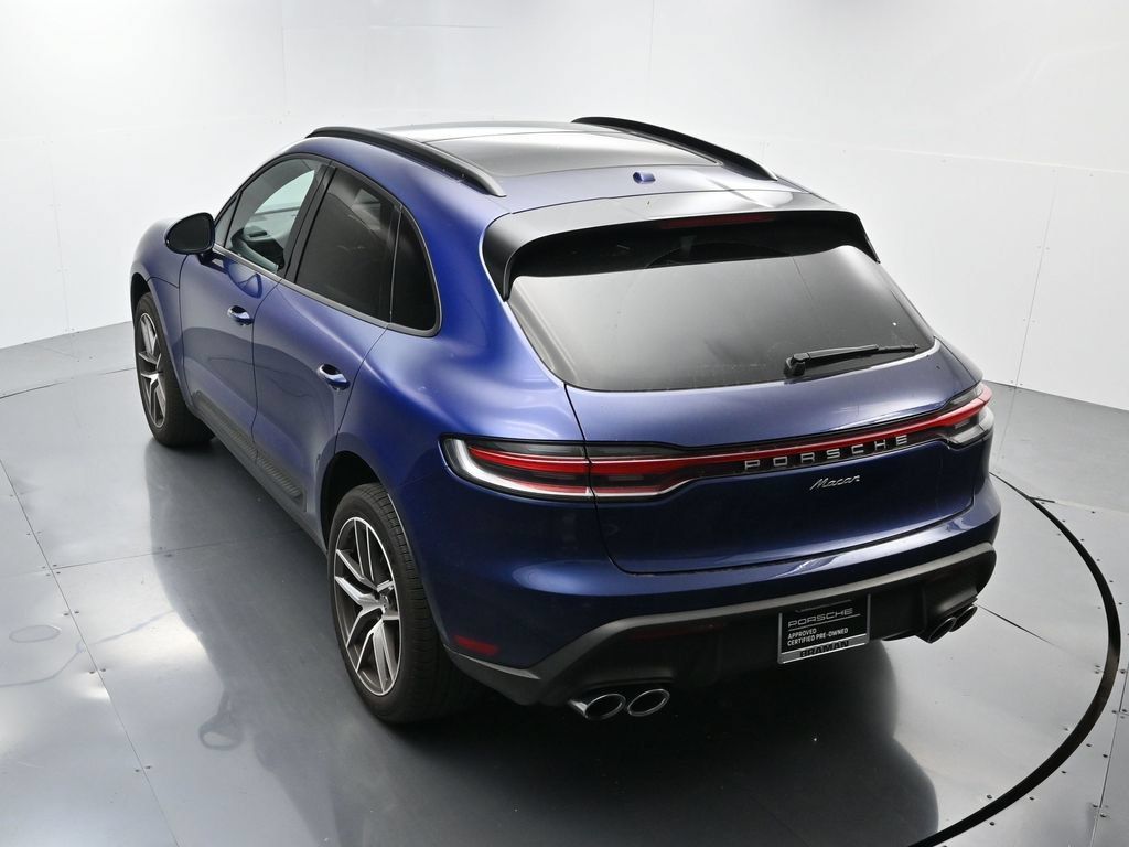 Certified 2024 Porsche Macan AWD/4WD image 35