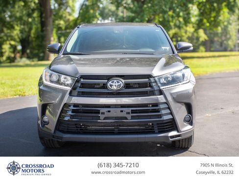 Used 2019 Toyota Highlander SE AWD/4WD image 4