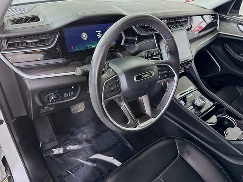 Used 2023 Jeep Grand Cherokee 4WD 4xe image 21