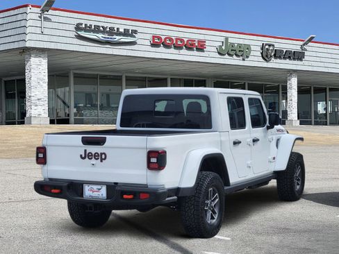 New 2026 Jeep Gladiator Mojave image 5