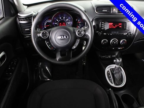 Used 2015 Kia Soul Base image 4