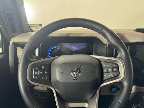 Used 2023 Ford Bronco Wildtrak AWD/4WD image 12