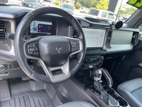 Used 2022 Ford Bronco Outer Banks AWD/4WD image 9