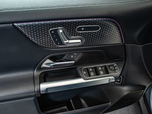 Certified 2026 Mercedes-Benz GLB 250 4MATIC image 17