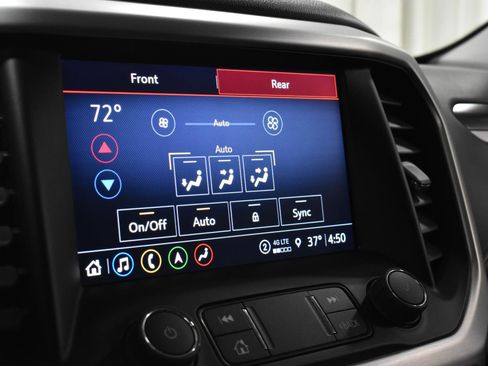 Used 2023 GMC Acadia SLT w/ Preferred Package image 21