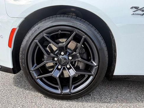 Used 2024 Dodge Charger Daytona R/T w/ Plus Group AWD/4WD image 8