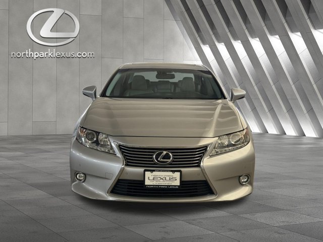 Used 2014 Lexus ES 350 w/ Luxury Package FWD image 27
