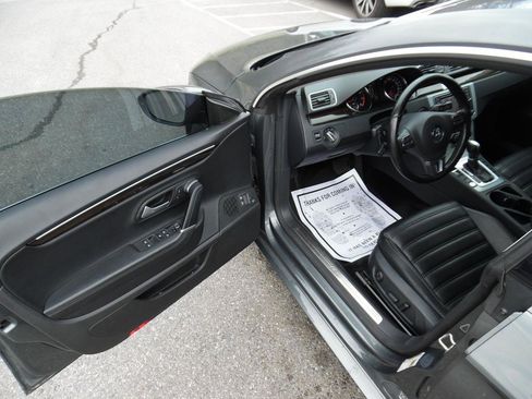 Used 2017 Volkswagen CC Sport image 9