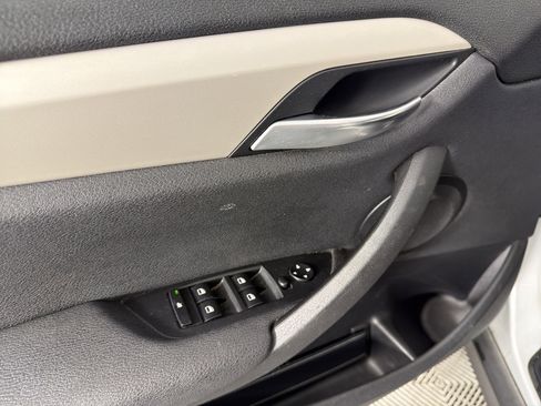 Used 2015 BMW X1 xDrive28i image 8