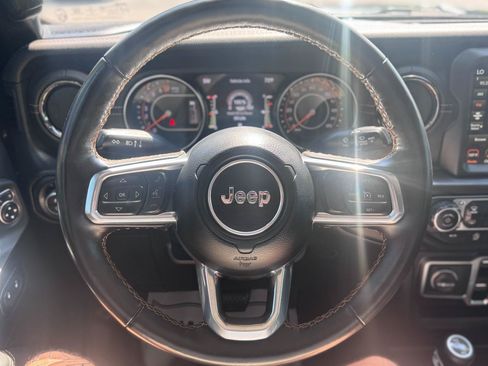 Used 2022 Jeep Gladiator Overland AWD/4WD image 10