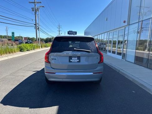 Certified 2025 Volvo XC90 B6 Plus AWD/4WD image 4