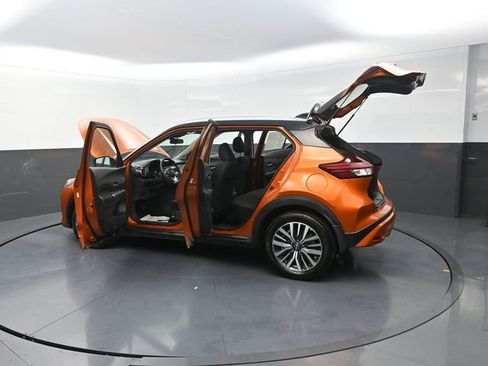 Used 2022 Nissan Kicks SV FWD image 33
