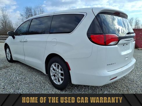 Used 2019 Chrysler Pacifica LX image 7