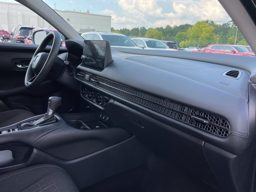 Certified 2026 Honda HR-V LX image 33