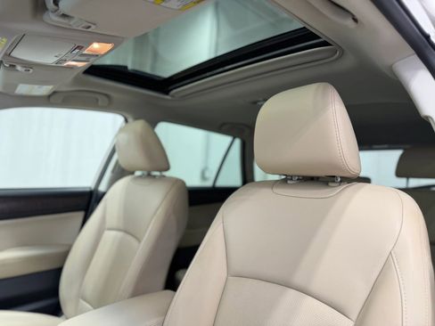 Used 2017 Subaru Outback 2.5i Limited image 14