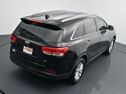 Used 2017 Kia Sorento FWD w/ LX Convenience Package image 34