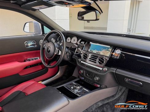 Used 2018 Rolls-Royce Wraith RWD image 38